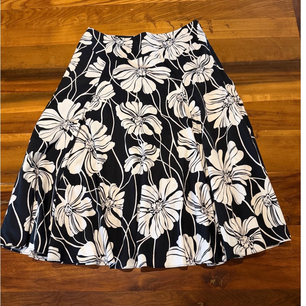 Jones New York Signature Black White Floral Cotton A-Line Skirt Size 6
